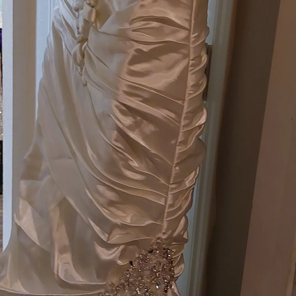 WEDDING DRESS SOTTERO & MIDGLEY. sz 0, $600 GLENN HEIGHTS TX PPU OR SHIPPING - Picture 7 of 13